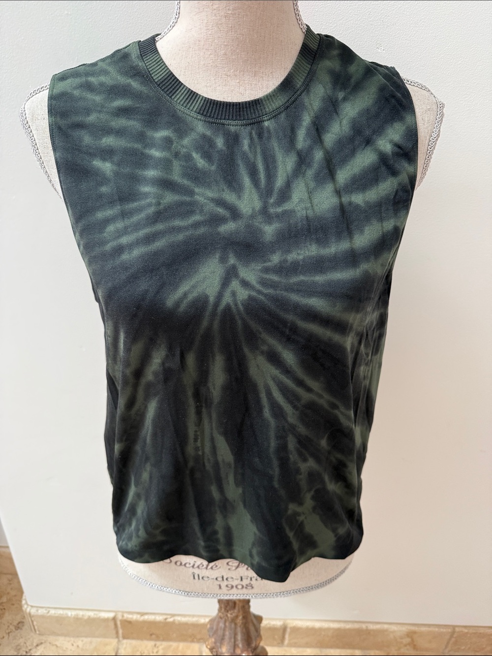SAGE Women's Olive & Black Tie-Dye Muscle Tank Top, small, EUC